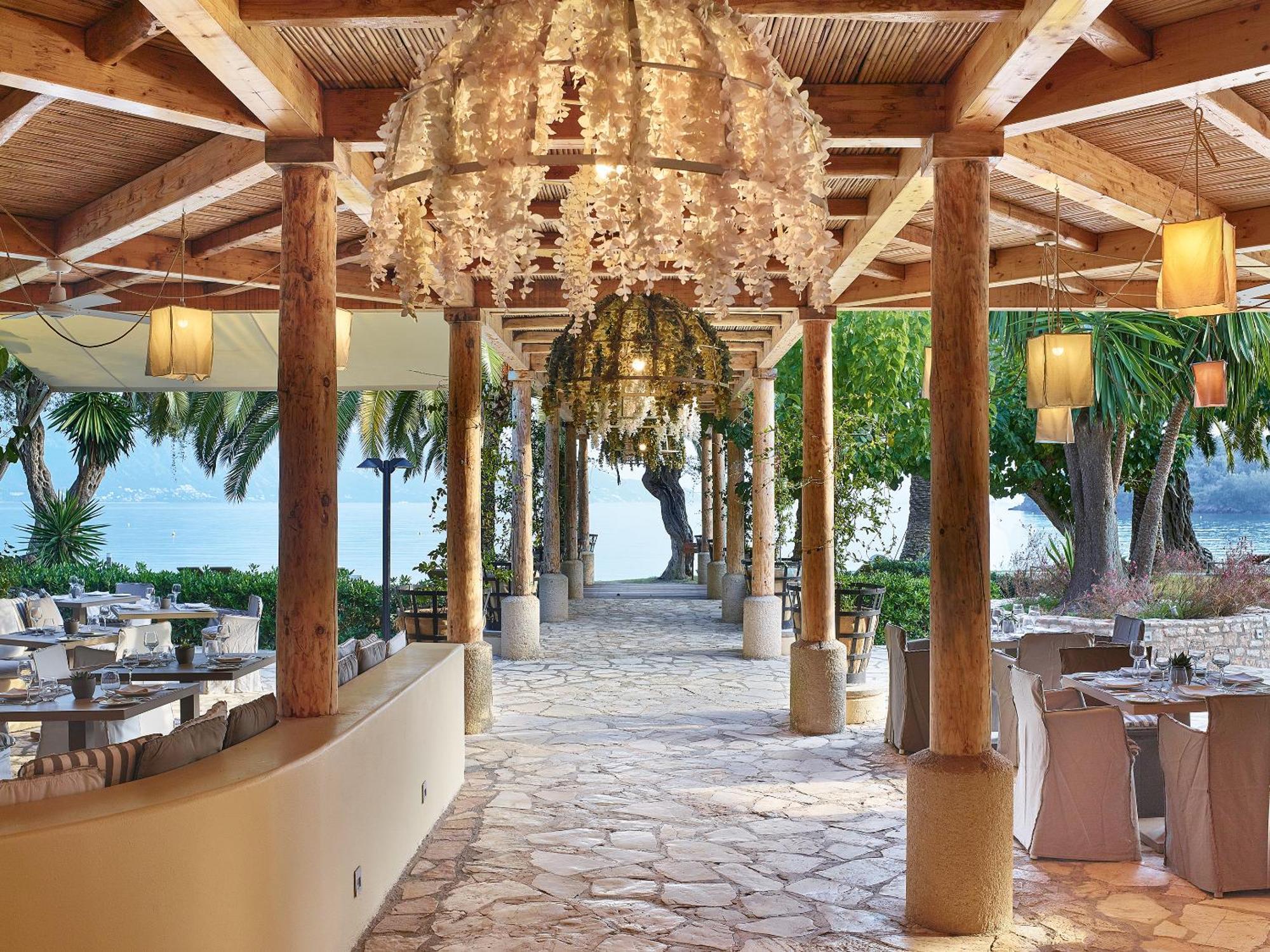 Grecotel Luxme Daphnila Bay (Adults Only) Дасия Екстериор снимка